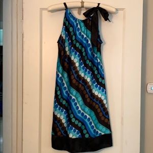 Vintage inspired silky dress.